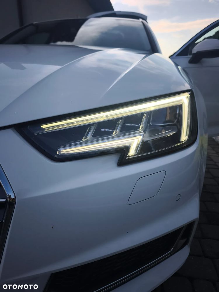Audi A4 Avant 40 TDI S tronic - 12
