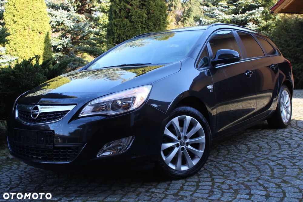 Opel Astra 1.4 Turbo 150 Jahre - 15