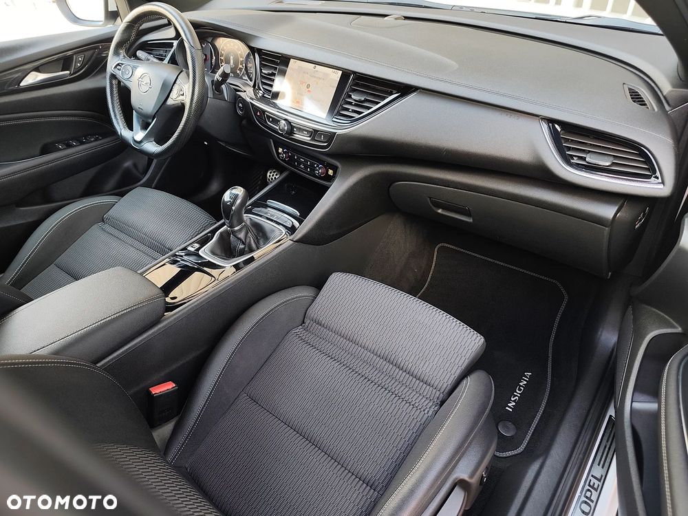 Opel Insignia 1.5 T Innovation S&S - 18