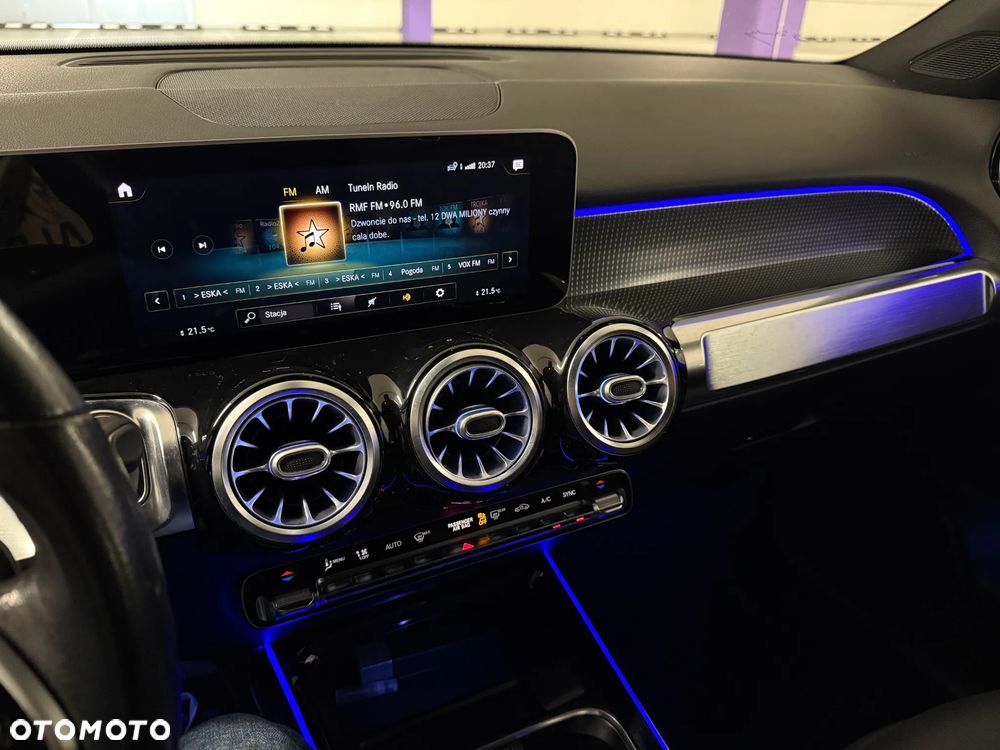 Mercedes-Benz GLB 250 4Matic 8G-DCT - 34