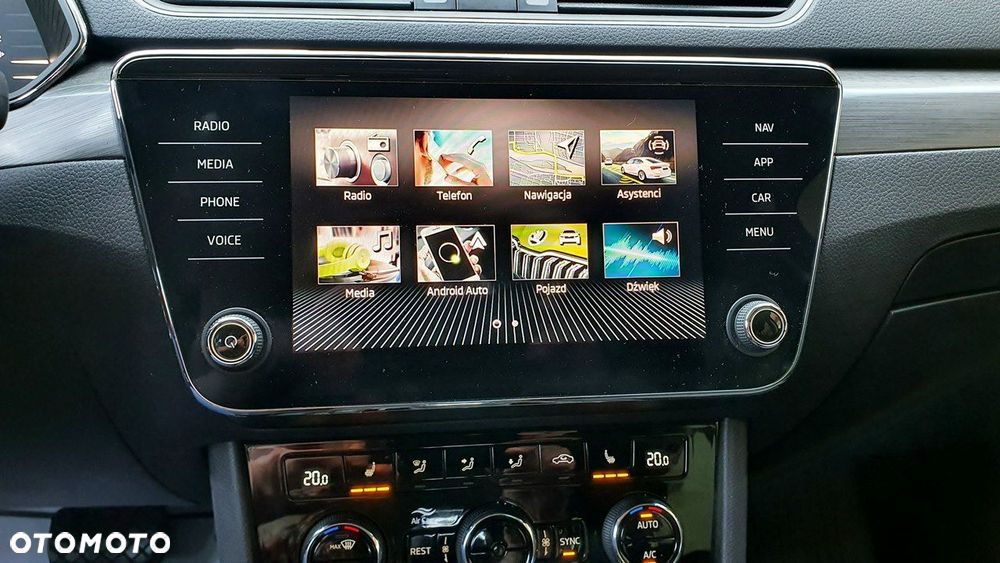 Skoda Superb 2.0 TDI SCR Style DSG - 28