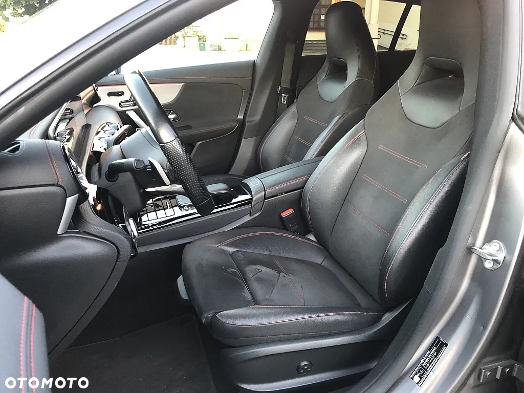 Mercedes-Benz CLA - 11