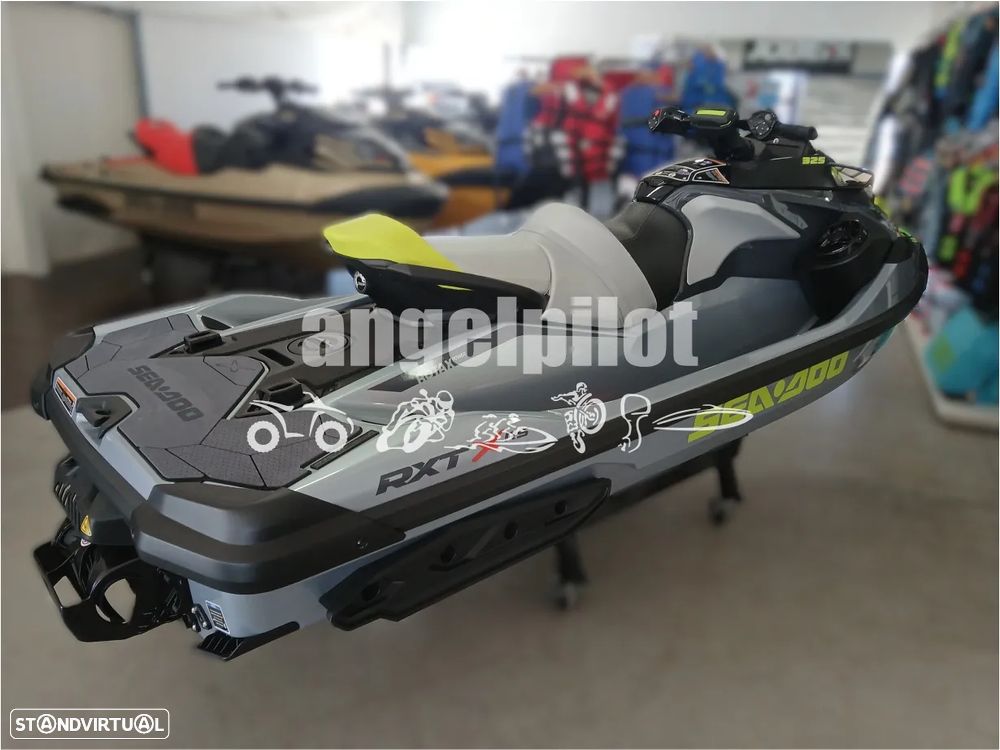 Sea-Doo RXT-X RS 325 - 4