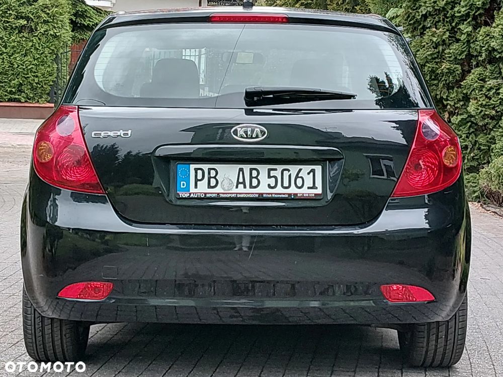 Kia Ceed - 5