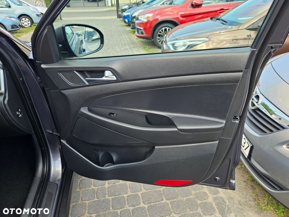 Hyundai Tucson blue 1.6 GDi 2WD Navi - 33