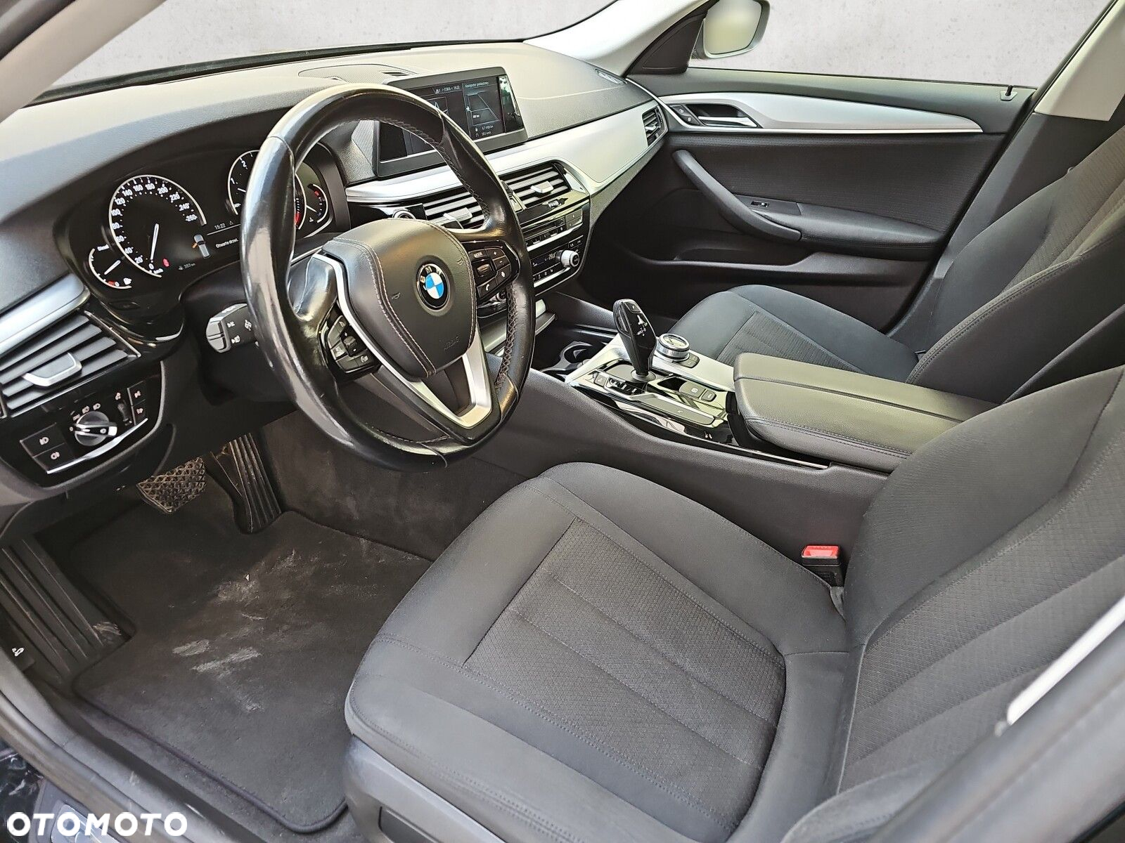BMW Seria 5 - 10