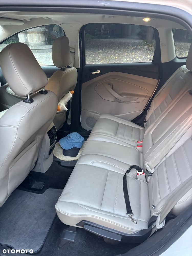 Ford Escape 2.0 EcoBoost AWD Titanium - 8