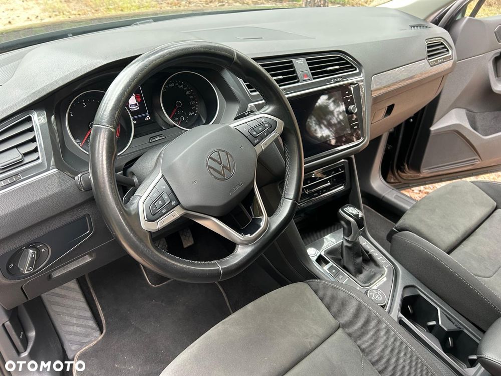 Volkswagen Tiguan 2.0 TDI SCR 4Mot Life DSG - 19