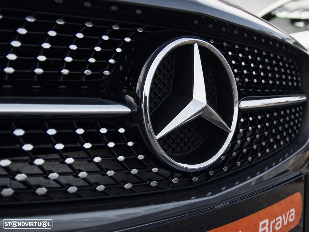 Mercedes-Benz CLA 180 d Shooting Brake AMG Line - 40