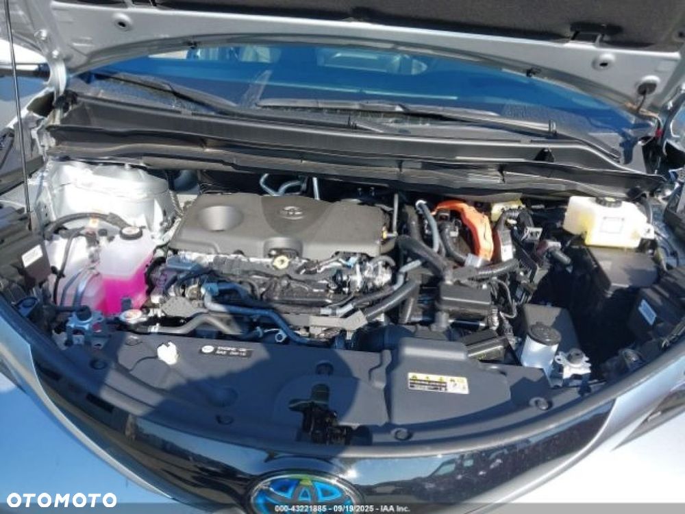 Toyota Sienna - 12