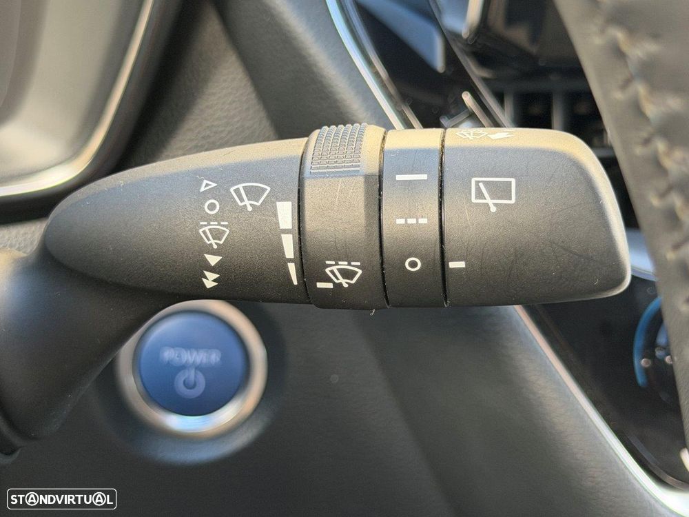 Toyota Corolla 1.8 Hybrid Comfort - 24