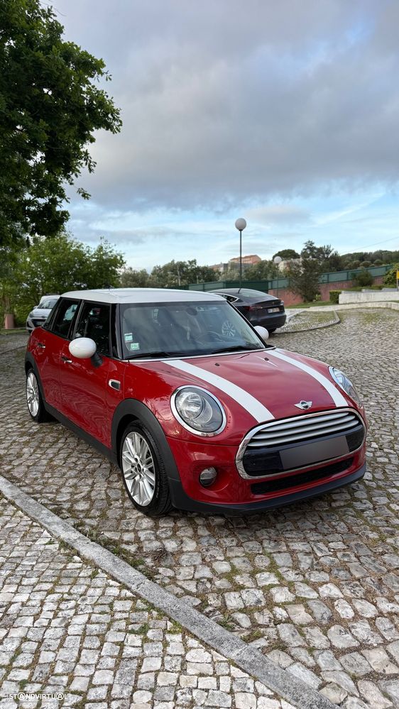 MINI 5 Portas Cooper D Auto - 2