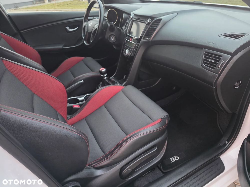 Hyundai i30 1.6 T GDI Turbo - 14