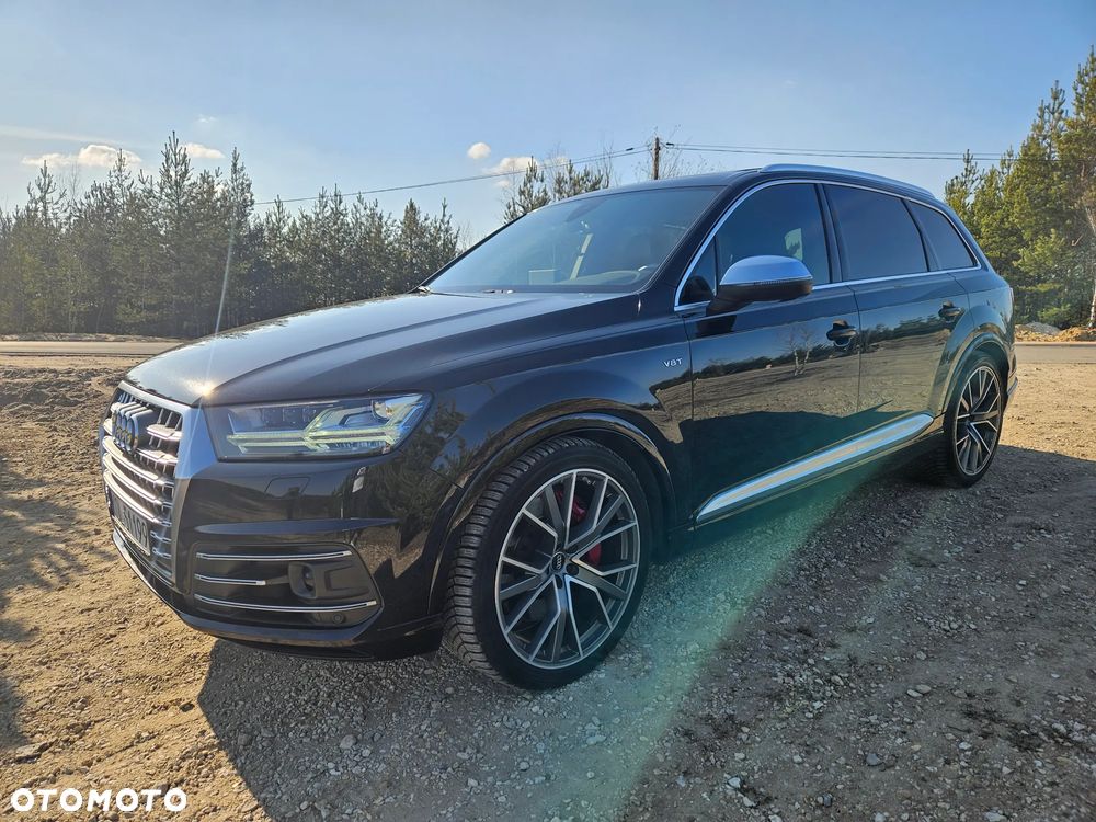 Audi SQ7 - 7