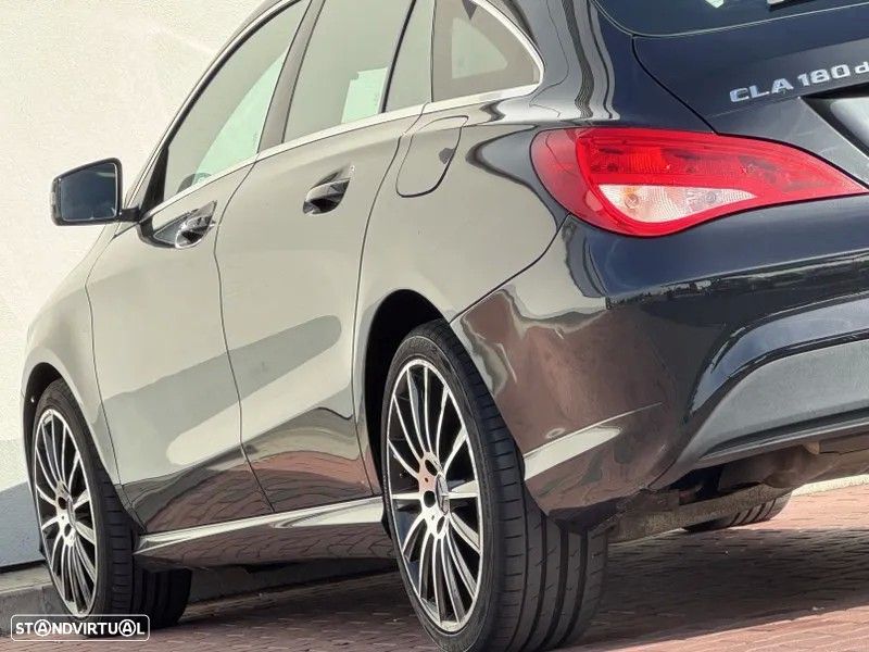 Mercedes-Benz CLA 180 d Shooting Brake Fleet Pack Plus - 38