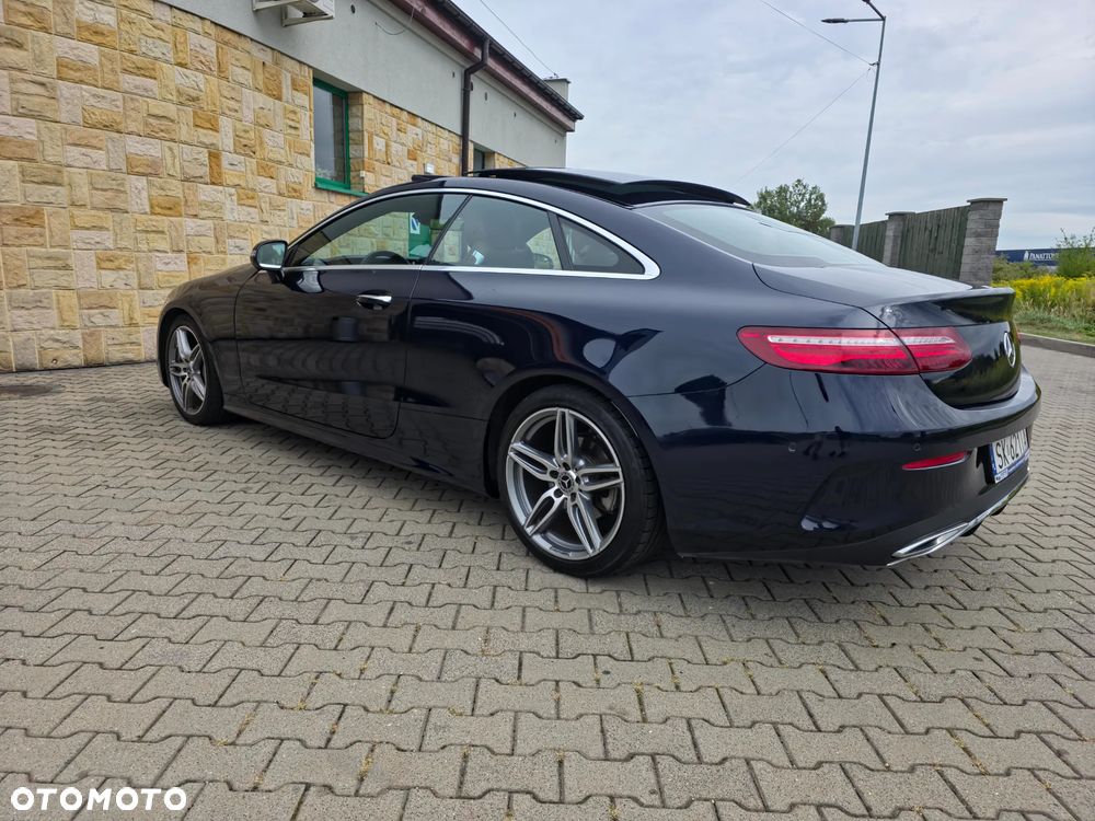 Mercedes-Benz Klasa E 220 d 4-Matic 9G-TRONIC - 11