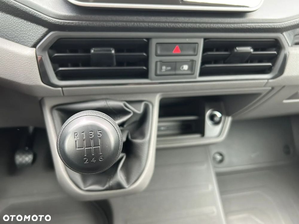 Volkswagen Crafter 35 Furgon L3/H2, 2.0 TDI 140 KM, Wysoki dach, r.o. 3640mm - 33