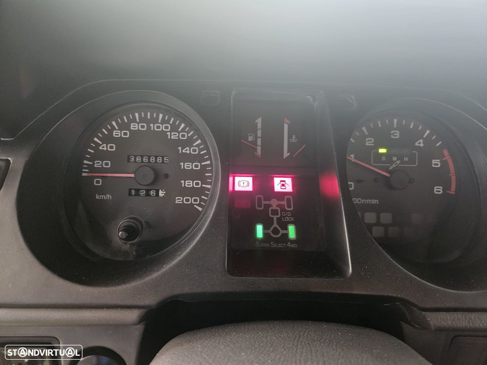 Mitsubishi Pajero 2.8 TD GLS ABS - 18