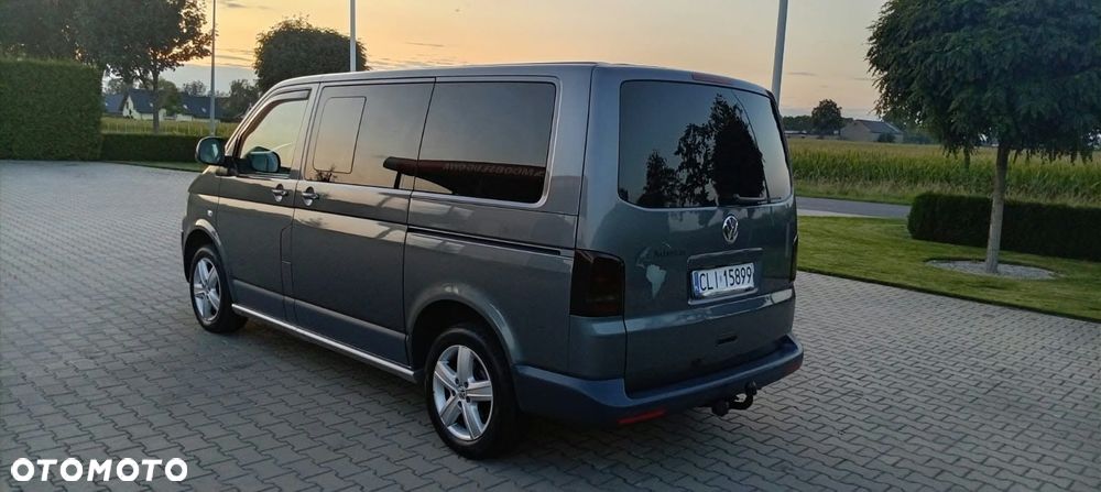 Volkswagen Multivan - 11