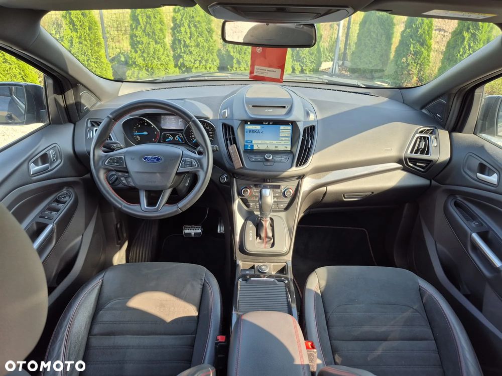 Ford Kuga 2.0 TDCi 4x4 ST-Line - 24