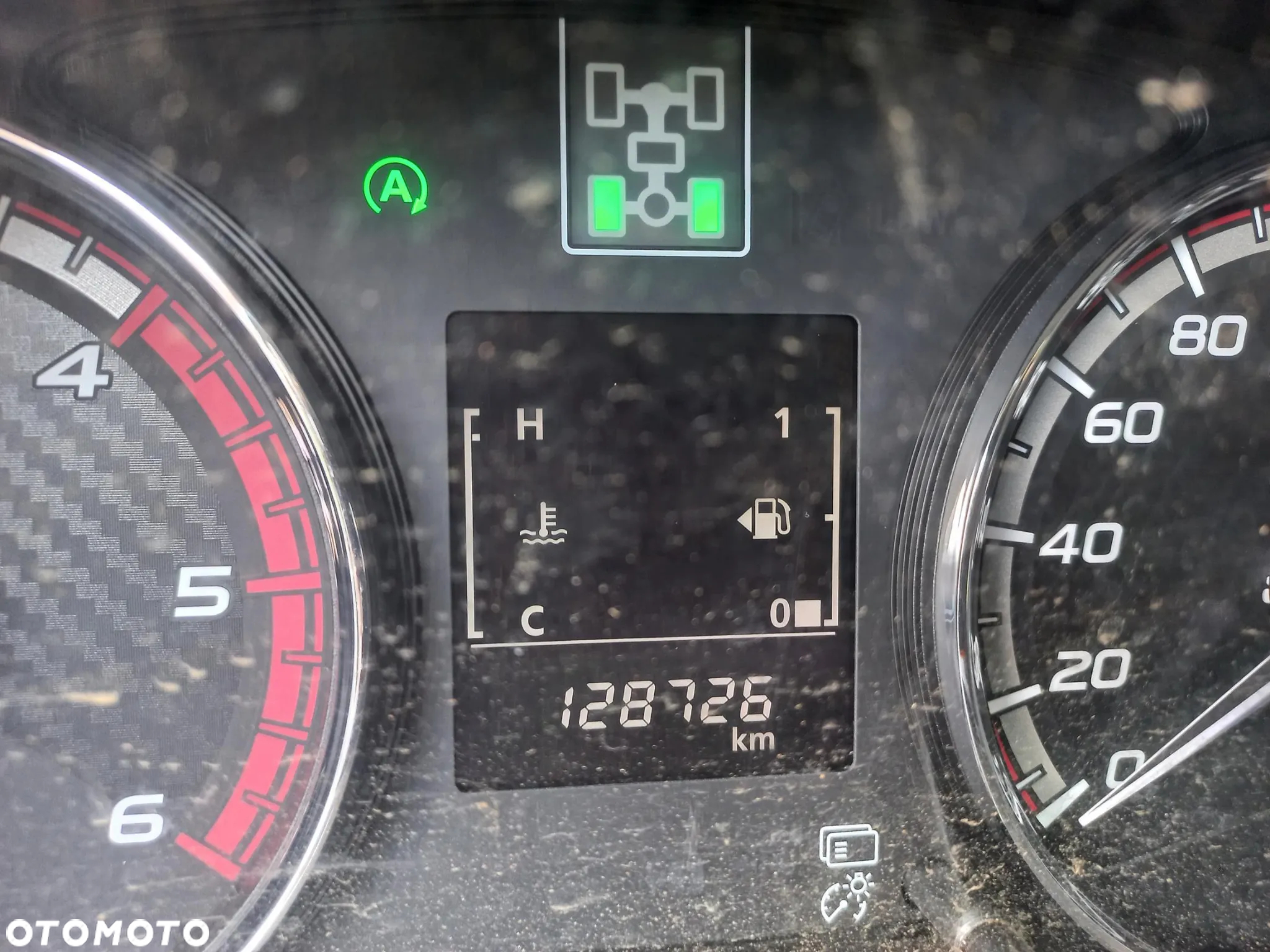 Mitsubishi L200 2.4 d DC Intense + - 10