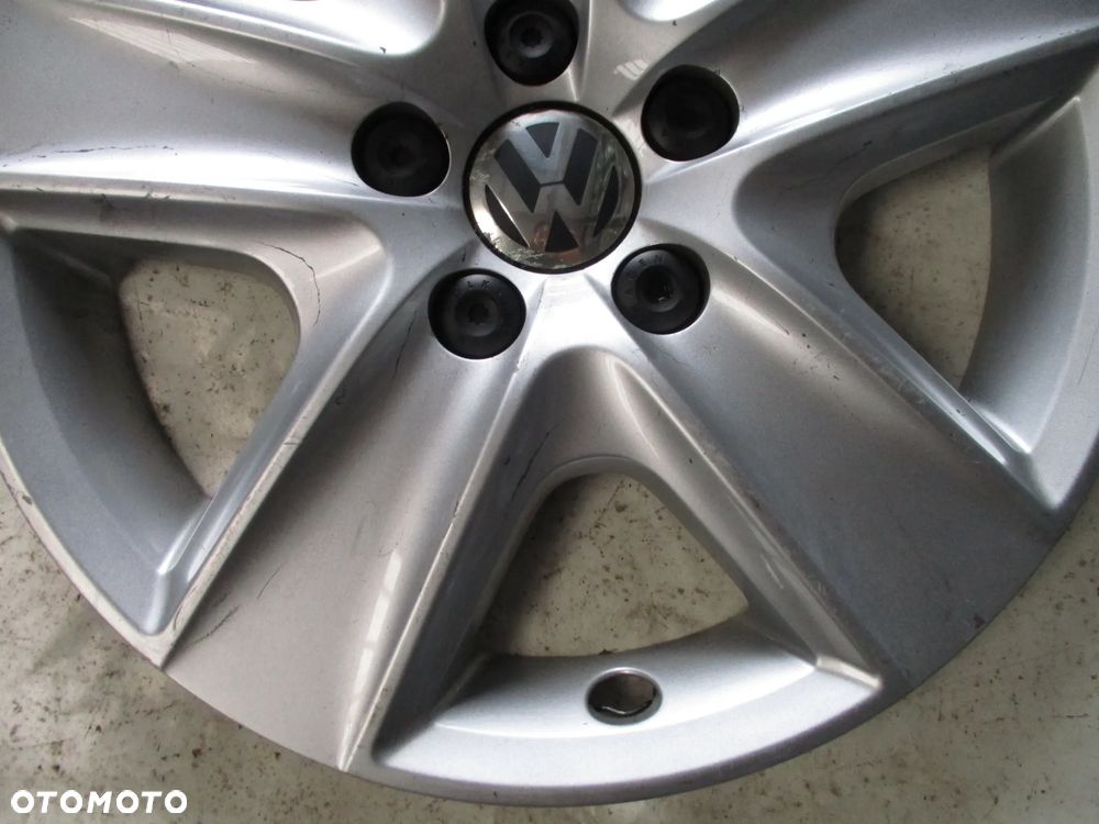KOŁPAKI STRUKTURALNE 16 VW - 14