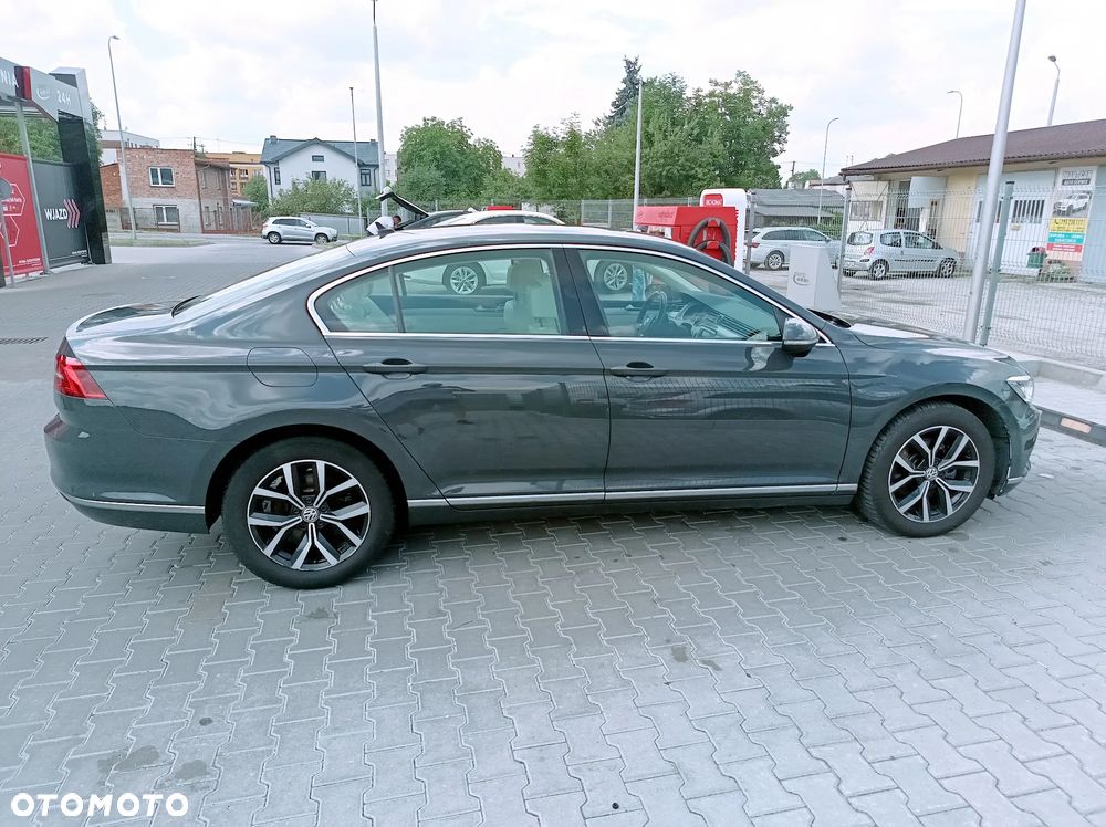 Volkswagen Passat 2.0 TDI BMT Highline DSG - 12