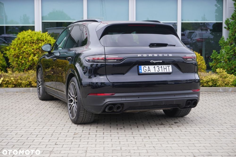 Porsche Cayenne - 5