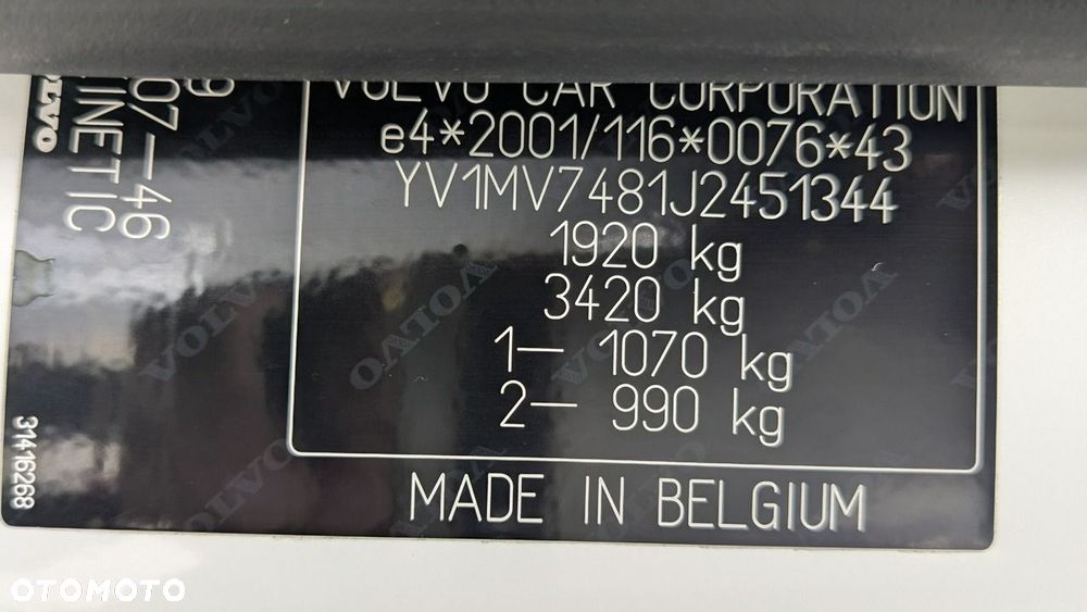 Volvo V40 - 25