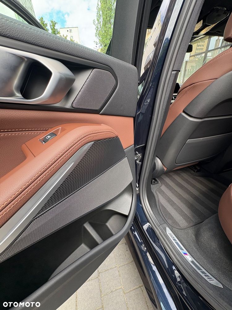 BMW X5 M50i - 14