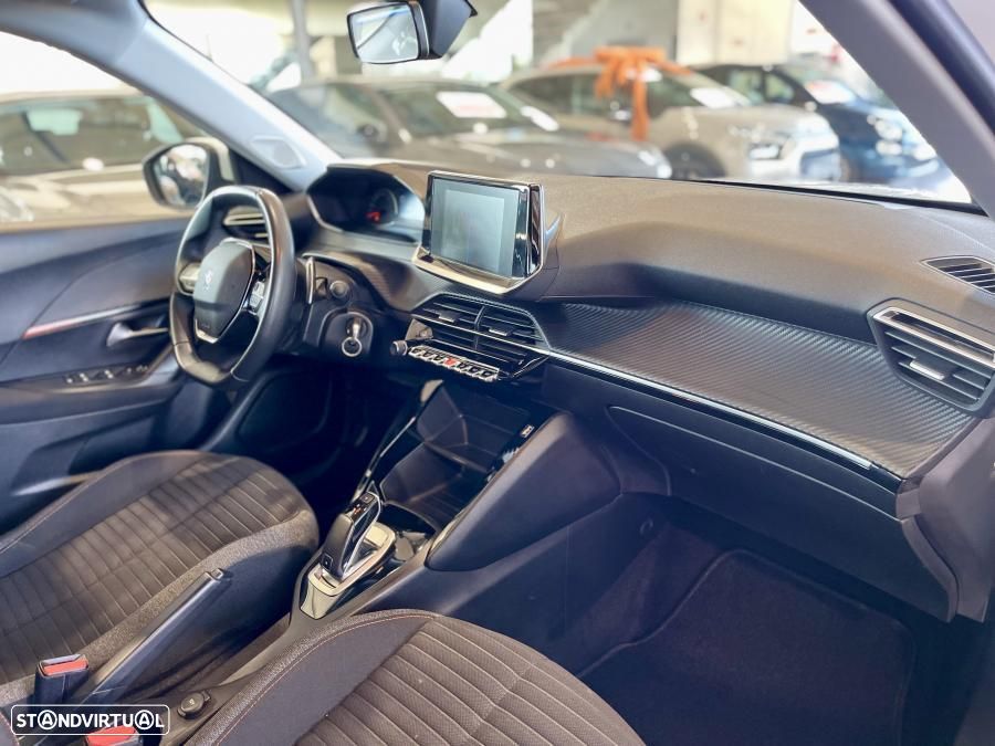 Peugeot 2008 1.2 PureTech Active Pack EAT8 - 28