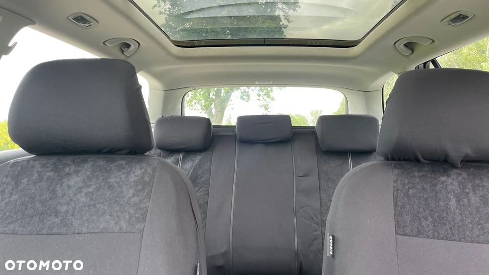 Volkswagen Golf 1.9 TDI DPF Comfortline - 13