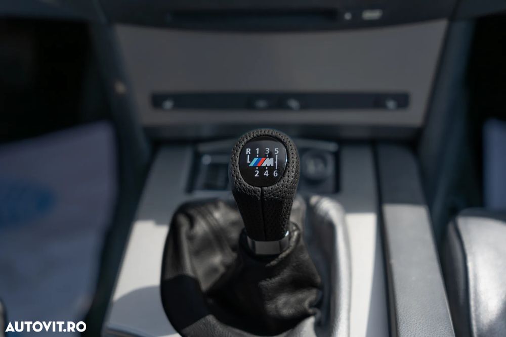 BMW Seria 5 523i - 13