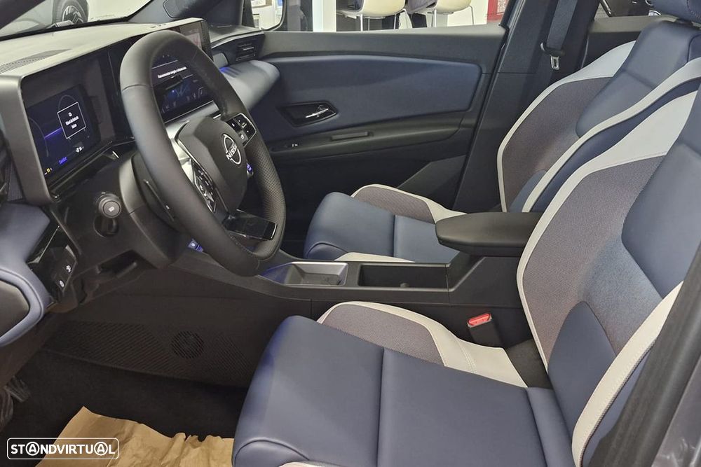 Nissan Micra 52 kWh Evolve Two Tone - 12