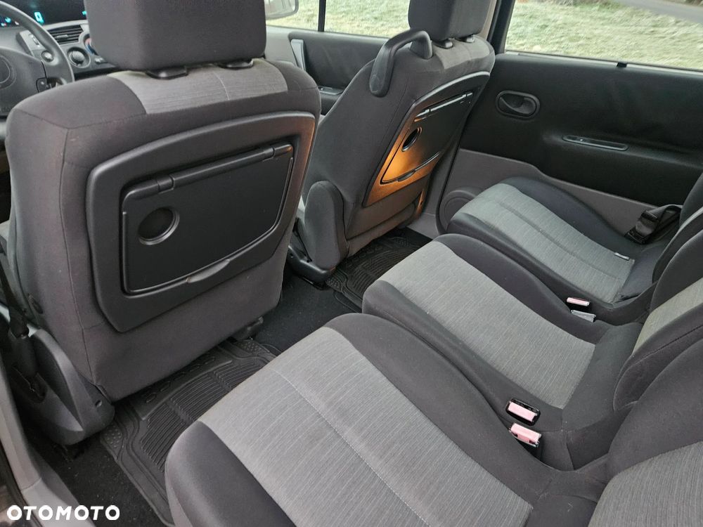 Renault Scenic 1.6 16V EXpression - 18