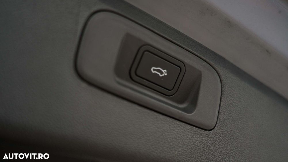 Geely Coolray - 26
