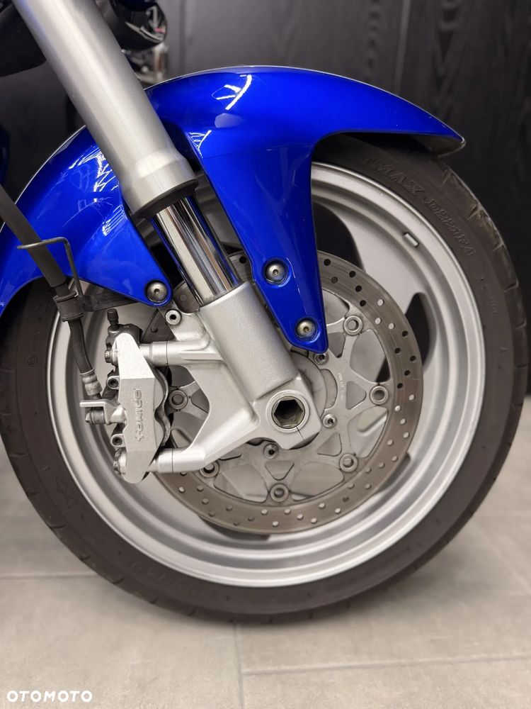 Suzuki Boulevard - 10