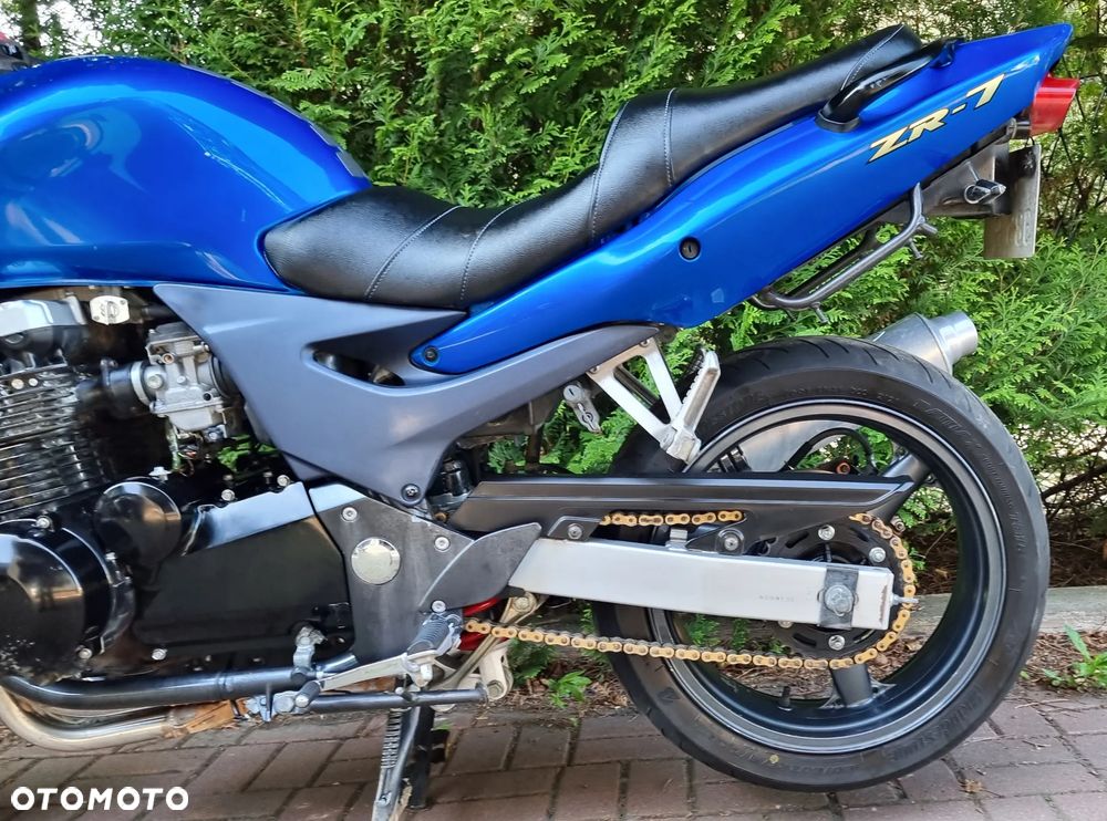 Kawasaki ZR - 18