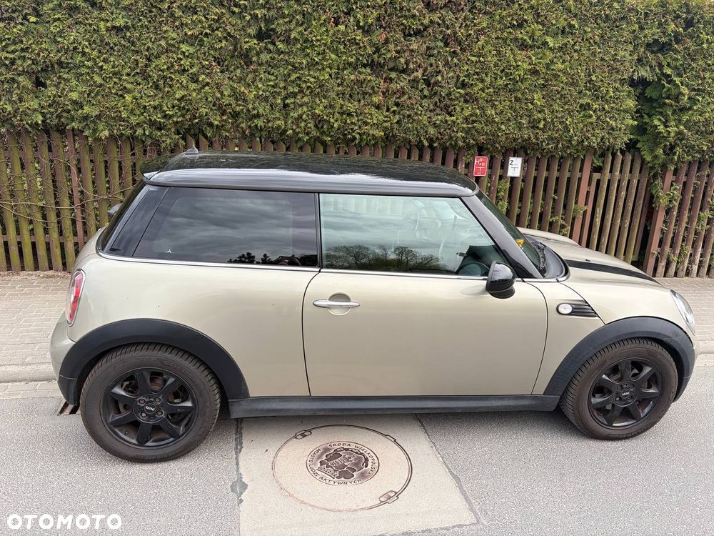 MINI Cooper Standard - 2