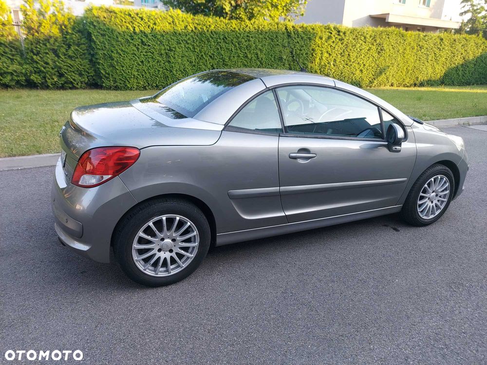 Peugeot 207 CC - 5