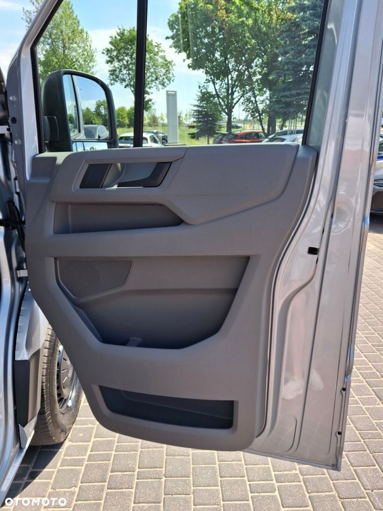 Volkswagen Crafter - 26