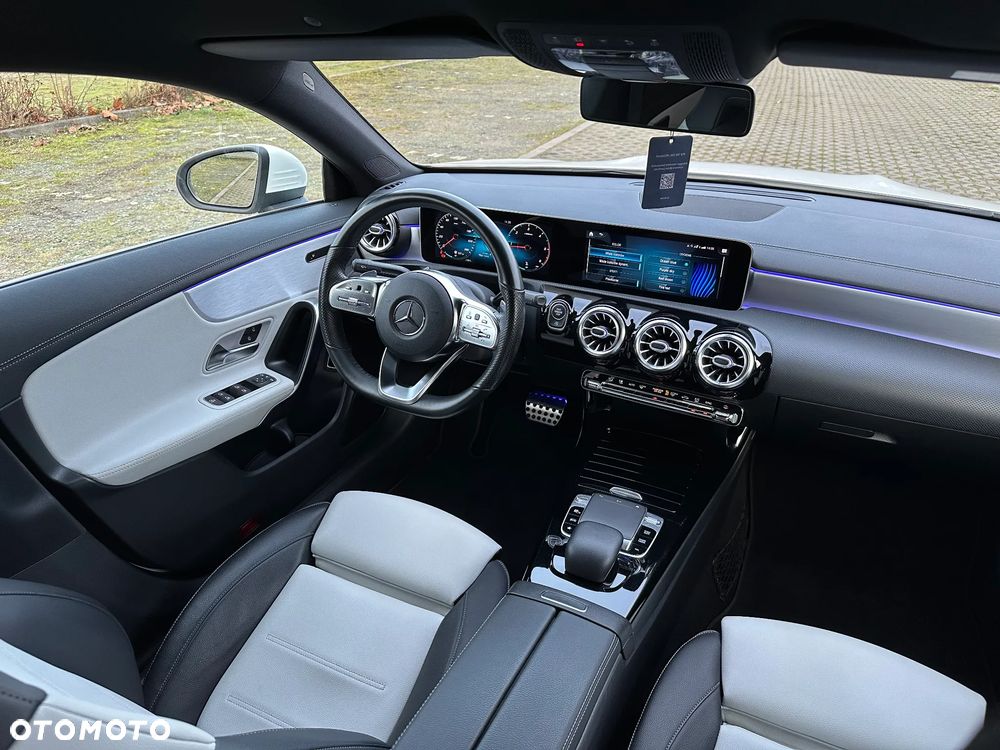Mercedes-Benz CLA 180 d 7G-DCT AMG Line - 19