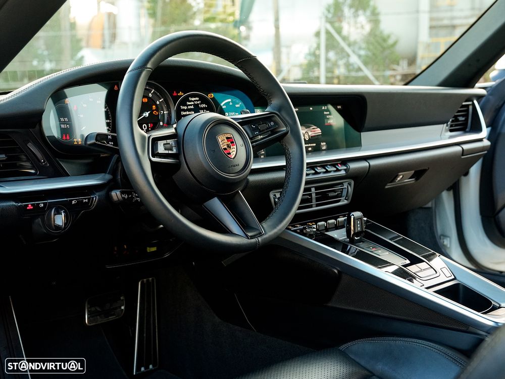 Porsche 911 (992) Carrera 4S Cabriolet PDK - 13