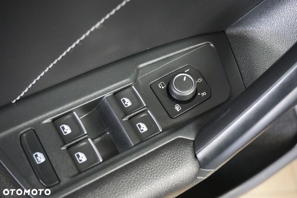 Volkswagen Tiguan - 30
