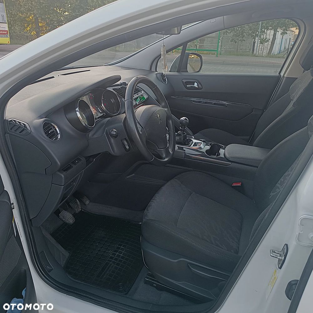 Peugeot 3008 1.6 HDi Trendy - 5