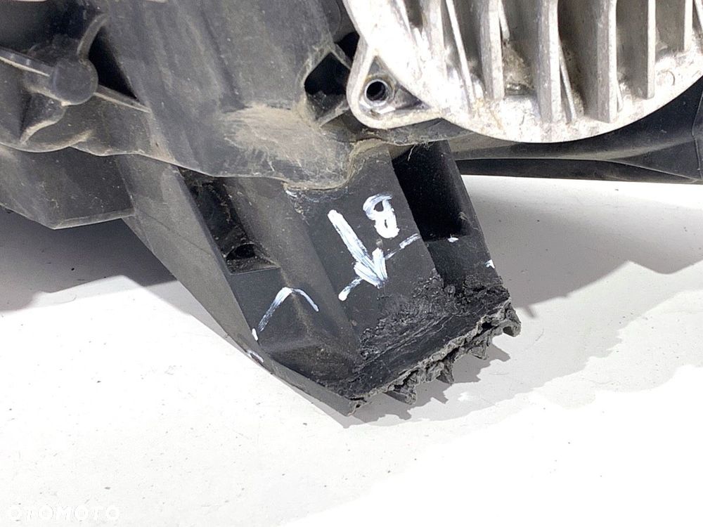 REFLEKTOR LEWY PRZÓD LED  MERCEDES-BENZ CLA coupe (C117) 2013 - 2019 CLA 180 CDI / d (117.312) 80 - 5