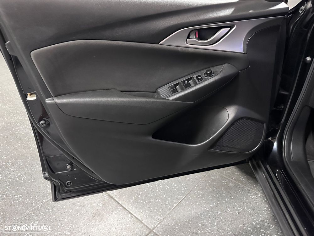 Mazda CX-3 1.5 Sky.Evolve HS - 33