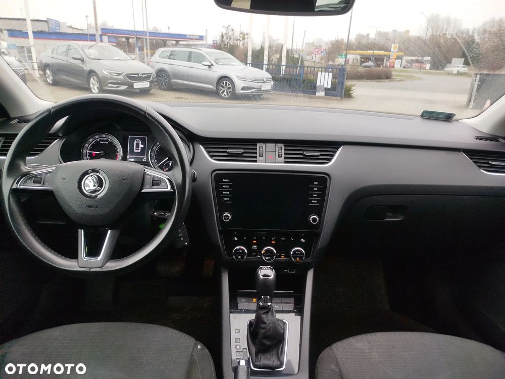 Skoda Octavia 2.0 TDI SCR Style DSG - 6