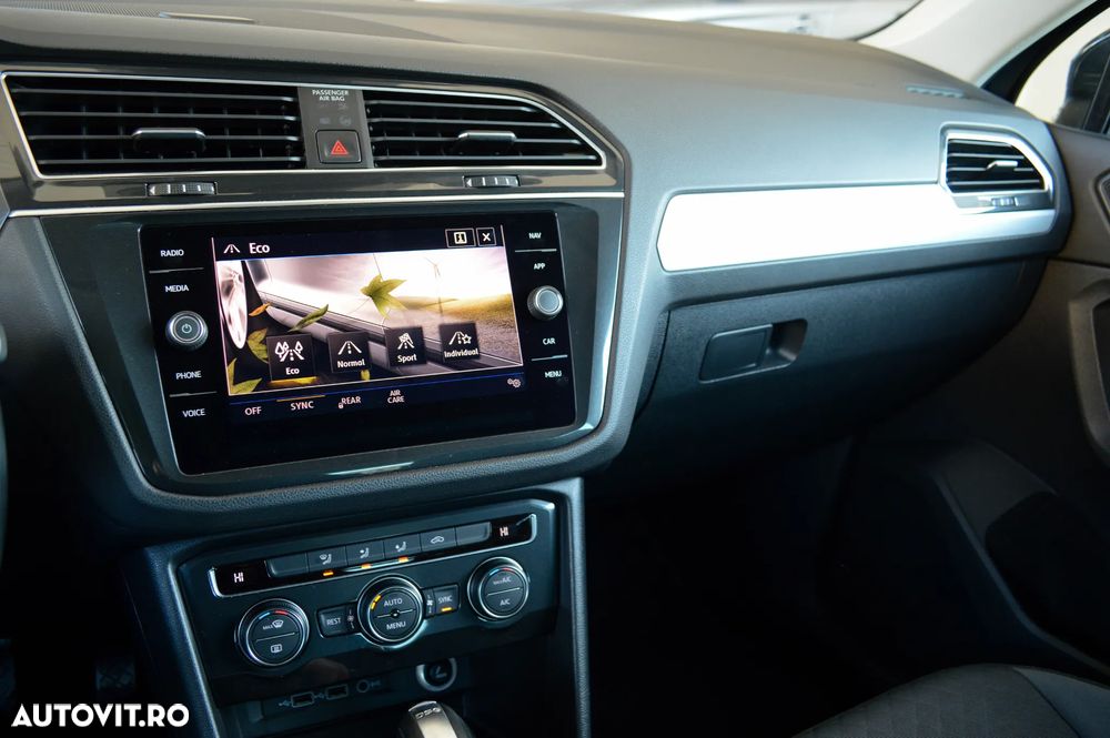 Volkswagen Tiguan 2.0 TDI SCR DSG 4Motion R-Line - 31