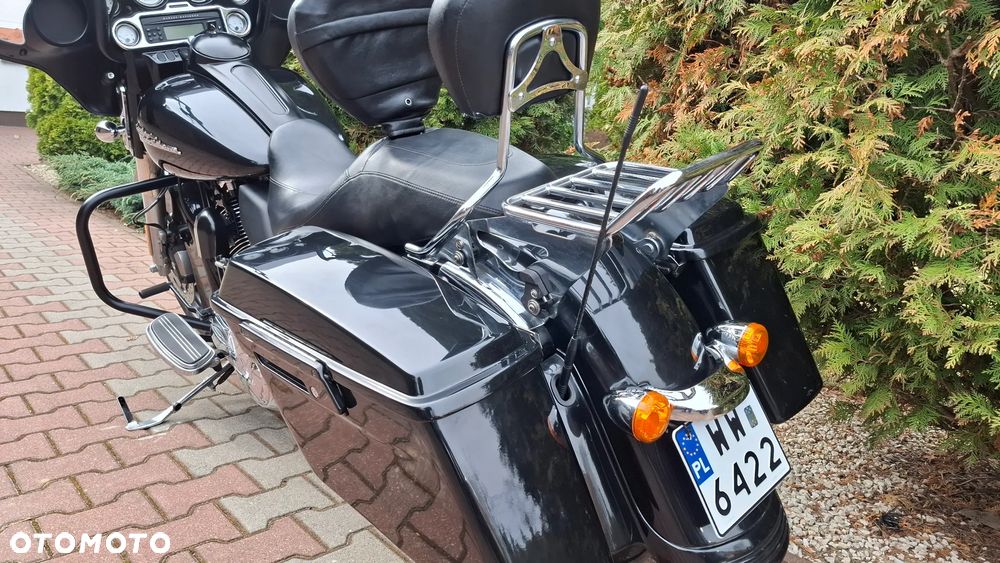 Harley-Davidson Touring Street Glide - 4